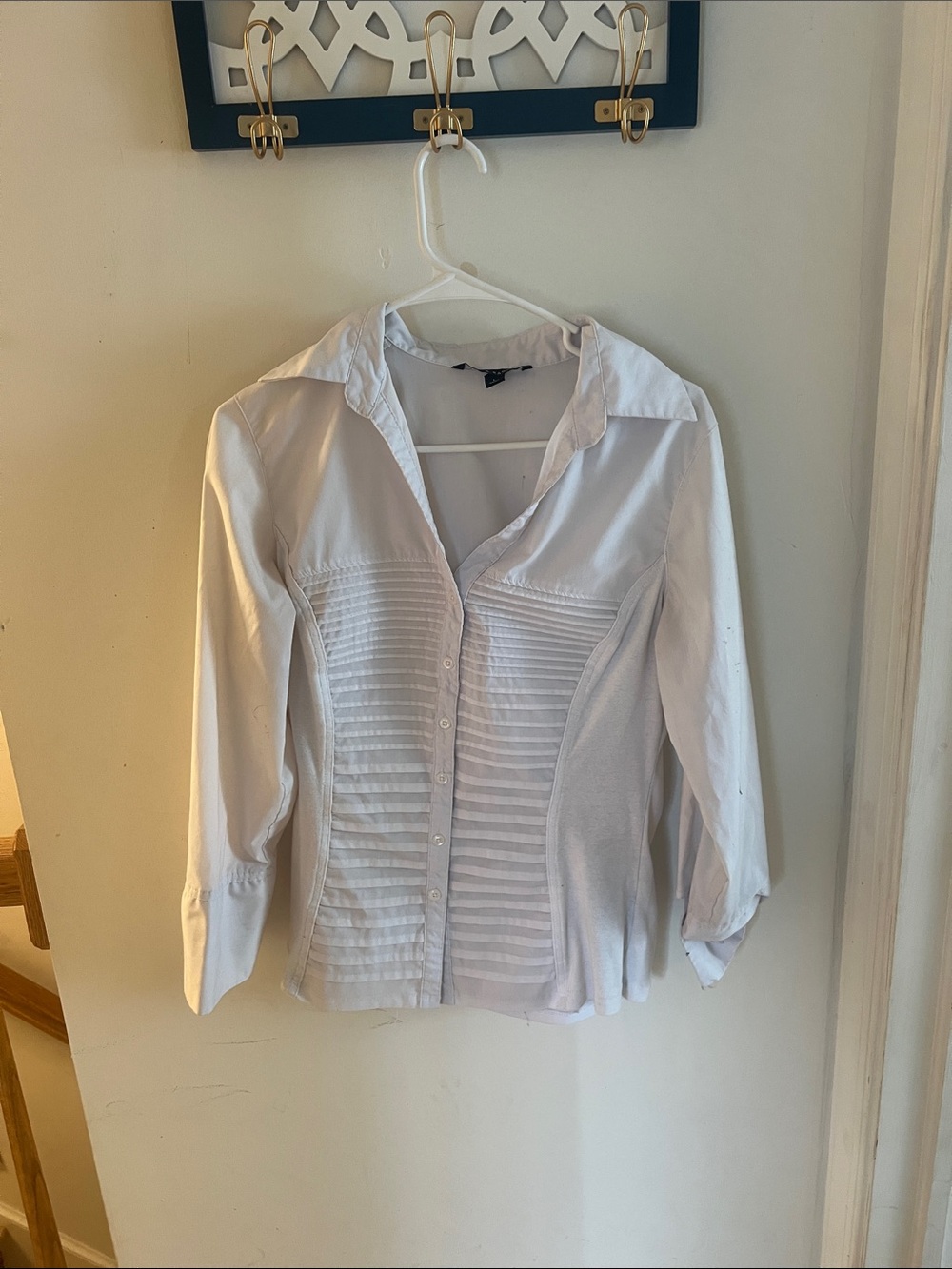 Women's White Button-Front Pintuck Shirt with Spread Collar